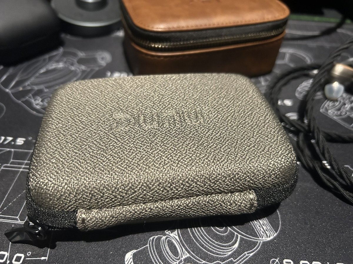 1ixymviii0's tweet photo. DUNU FALCON ULTRA 着だーん❗️
やっと届きました~🥹
筐体ヤバい!メチャクチャカッコいい👍
いつも気にかけてくれるフォロワーさんの勧めで購入させてもらいました!
ありがとうございます🙇♂️
箱出し聴いて、エージング頑張りまーす
#DUNU #FALCONULTRA https://t.co/pFwVK9UNiw