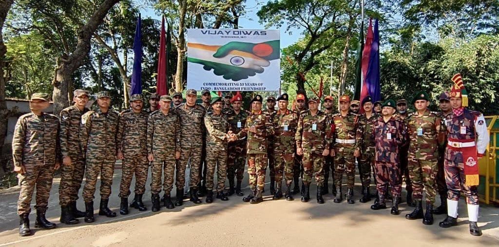 DD News (@ddnewslive) on Twitter photo Vijay Diwas 2024!
Indian and Bangladeshi Armed Forces came together to commemorate the 𝟓𝟑𝐫𝐝 𝐚𝐧𝐧𝐢𝐯𝐞𝐫𝐬𝐚𝐫𝐲 𝐨𝐟 𝐭𝐡𝐞 𝐋𝐢𝐛𝐞𝐫𝐚𝐭𝐢𝐨𝐧 𝐖𝐚𝐫 𝐨𝐟 𝟏𝟗𝟕𝟏 on the occasion of the Bijoy Diwas.
#VijayDiwas | <a href="/MEAIndia/">Randhir Jaiswal</a> | <a href="/ihcdhaka/">India in Bangladesh</a> | <a href="/adgpi/">ADG PI - INDIAN ARMY</a> | <a href="/DefenceMinIndia/">रक्षा मंत्री कार्यालय/ RMO India</a> Vijay Diwas 2024!
Indian and Bangladeshi Armed Forces came together to commemorate the 𝟓𝟑𝐫𝐝 𝐚𝐧𝐧𝐢𝐯𝐞𝐫𝐬𝐚𝐫𝐲 𝐨𝐟 𝐭𝐡𝐞 𝐋𝐢𝐛𝐞𝐫𝐚𝐭𝐢𝐨𝐧 𝐖𝐚𝐫 𝐨𝐟 𝟏𝟗𝟕𝟏 on the occasion of the Bijoy Diwas.
#VijayDiwas | <a href="/MEAIndia/">Randhir Jaiswal</a> | <a href="/ihcdhaka/">India in Bangladesh</a> | <a href="/adgpi/">ADG PI - INDIAN ARMY</a> | <a href="/DefenceMinIndia/">रक्षा मंत्री कार्यालय/ RMO India</a>