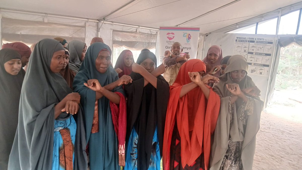 girlkindkenya's tweet photo. This morning, we held a powerful Mother-Daughter session in Abaqdera, Nanighi Ward, tackling FGM/C with support from @TheGirlGen. Together, we’re empowering women & girls to end harmful practices and build a safer future. 💪 #EndFGM #TheGirlGeneration #GirlkindKenya #Garissa https://t.co/fbyH8vYYQ3