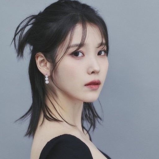 TheePopCore's tweet photo. #IU on #TWICE: 'Could there be another band like this? I watch you from afar, you work non-stop and so consistently…Your concept never overlaps, always showcasing new things—a meaningful and solid 10 years.’ https://t.co/FANijX470H