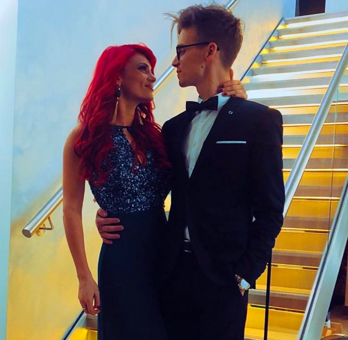 AylaxJane's tweet photo. 6 years ago today this magical moment happened. I am so happy they are still going strong and they will forever have a place in my heart x 

From that moment on I made the best friends I could ever imagine and I am so grateful for Joe &amp; Dianne for bringing us together. 🫶🏻🪩❤️ https://t.co/RISd8cZRAw