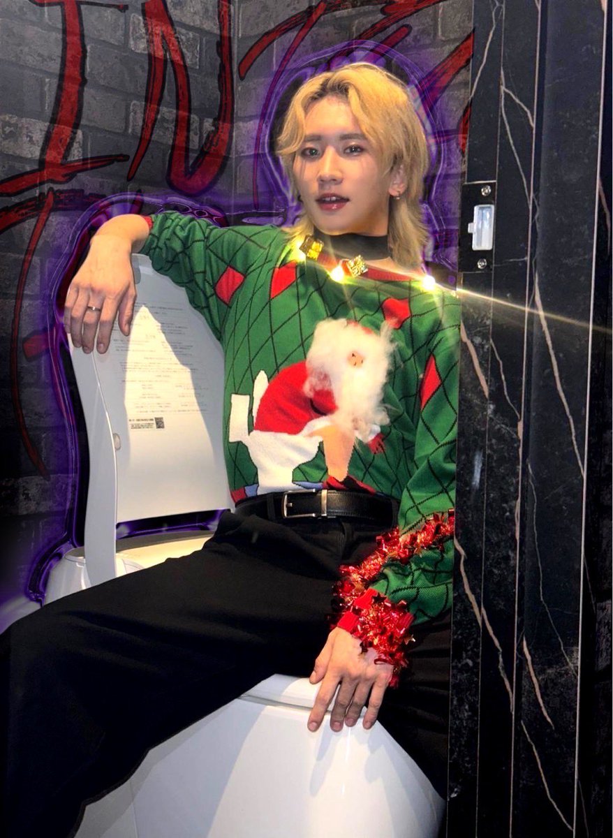 a_mens_tokyo's tweet photo. 🌟アグリーセーターコンテスト🌟

エントリーNo.1 みつくに

RP、いいね数がそれぞれ1ポイントとなります✨ https://t.co/mePjIFct3L