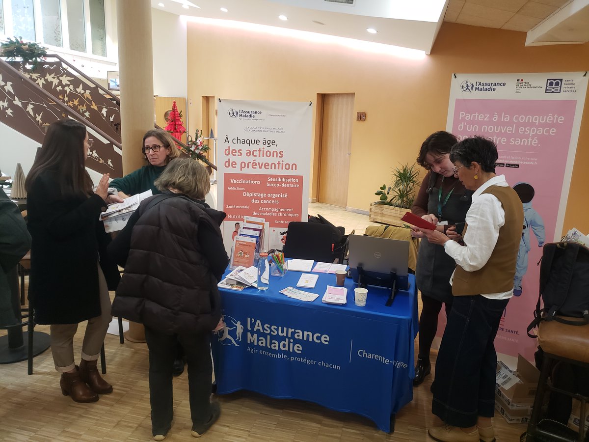 Le 26 novembre, <a href="/ESEA_NA/">ESEA Nouvelle-Aquitaine</a> participait, aux côtés de l'<a href="/Assur_Maladie/">Assurance Maladie</a>, au forum "Vieillir et alors ?", organisé par la #CPTS La Rochelle, au BIO’Pôle de Léa à Périgny. L'occasion pour nos équipes de sensibiliser à #Monespacesanté, le carnet de santé numérique des Français.