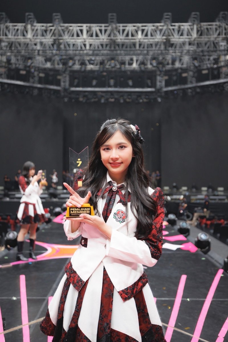 A_GitaJKT48's tweet photo. Terima kasih banyak!🙌🏻🤍 
#MahadayaGita #JKT48Sousenkyo2024 https://t.co/JergWuWZmJ
