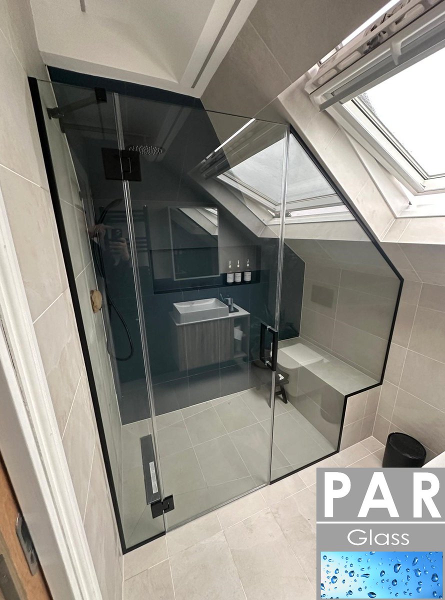 PARGlassLondon's tweet photo. ✨ Maximize every corner of your home, Turn your attic into a luxurious spa retreat. 🛁 💎

Upgrade your shower with us today, say goodbye to shower curtains and hello to sleek, modern glass enclosures. https://t.co/aLY0mggXbN