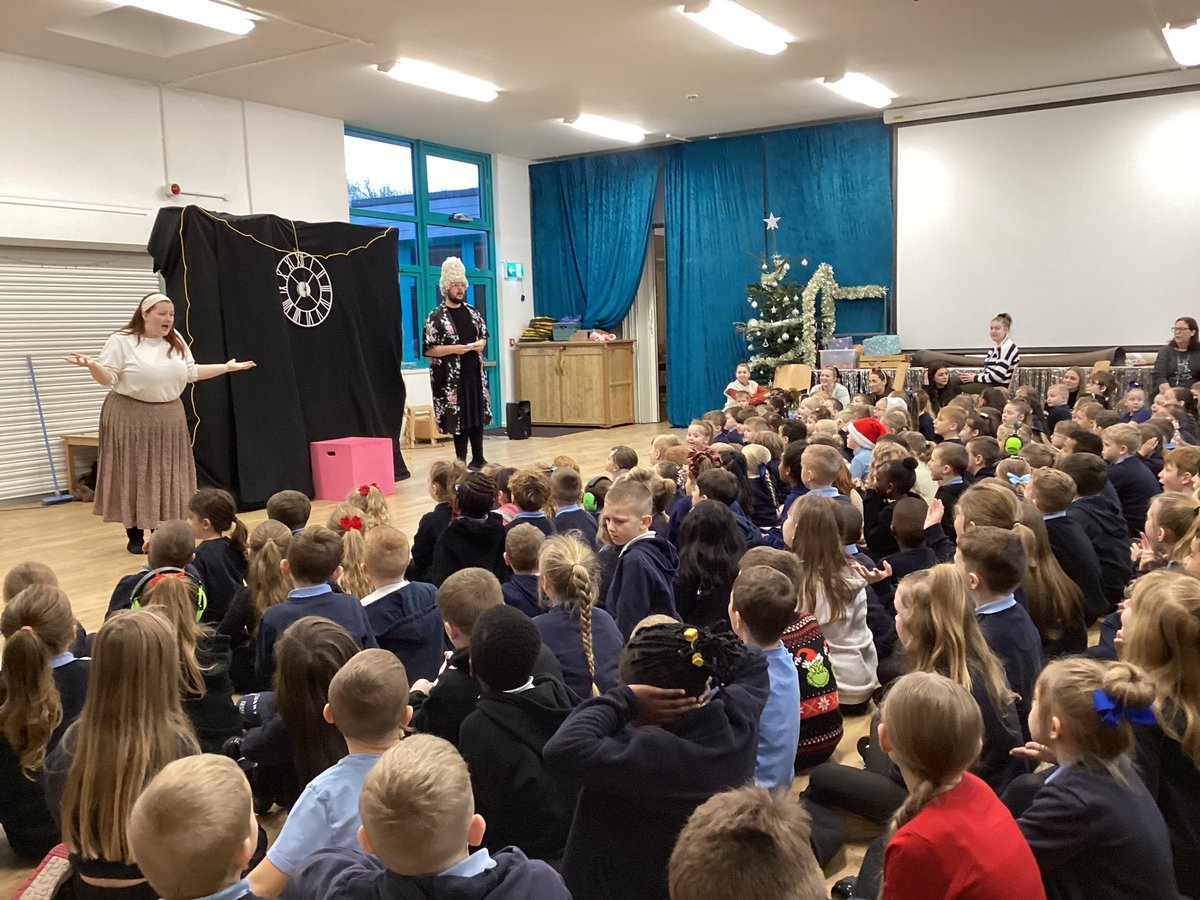 A big thank you to the Alchemy CYP Theatre for doing their Cinderella pantomime for us on Friday, the children absolutely loved it in readiness for Christmas!