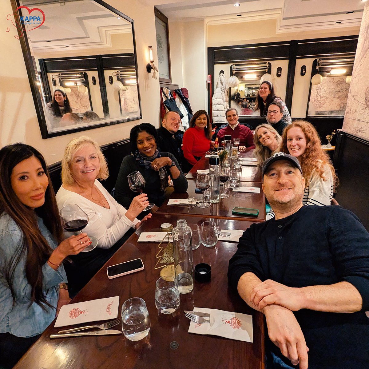 kappalanguage's tweet image. L'album fotografico della nostra cena di fine anno, ospiti degli amici di Hespresso in Via Genova. 🍷 🍝 

Una lauta cena pre-natalizia seguita da una tombolata tra amici e l'ormai per noi tradizionale Secret Santa! 🎅 

#iostudioconkappa