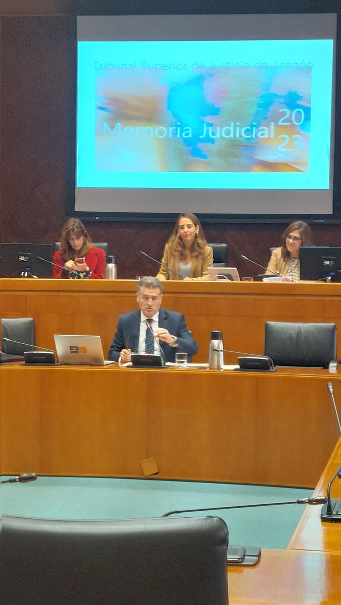 TSJ Aragón (@tsjaragon) on Twitter photo El presidente del <a href="/TSJAragon/">TSJ Aragón</a>, Manuel Bellido, comparece ante la Comisión Institucional y Desarrollo Estatutario del parlamento aragonés para presentar la memoria judicial anual de 2023 El presidente del <a href="/TSJAragon/">TSJ Aragón</a>, Manuel Bellido, comparece ante la Comisión Institucional y Desarrollo Estatutario del parlamento aragonés para presentar la memoria judicial anual de 2023