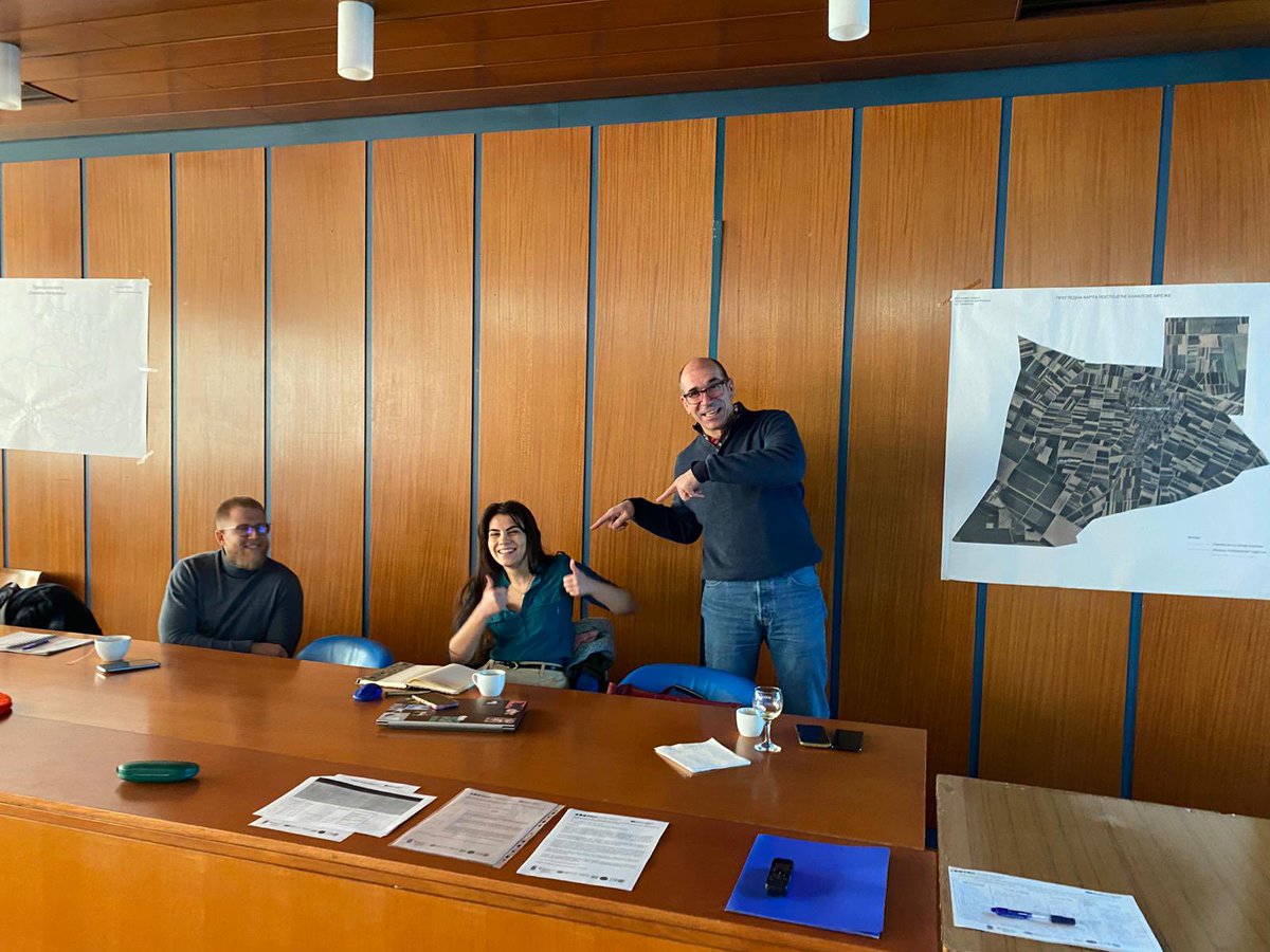 CentarOnline's tweet image. ♻️ U Sremskoj Mitrovici sa predstavnicima gradova i opština - jačanje kapaciteta za podršku i unapređenje životnih uslova neformalnih sakupljača otpada

🇺🇳🇨🇭🇷🇸 Zajednički UN program „PRO - Lokalno upravljanje za ljude i prirodu“, uz podršku Vlade Švajcarske #programpro