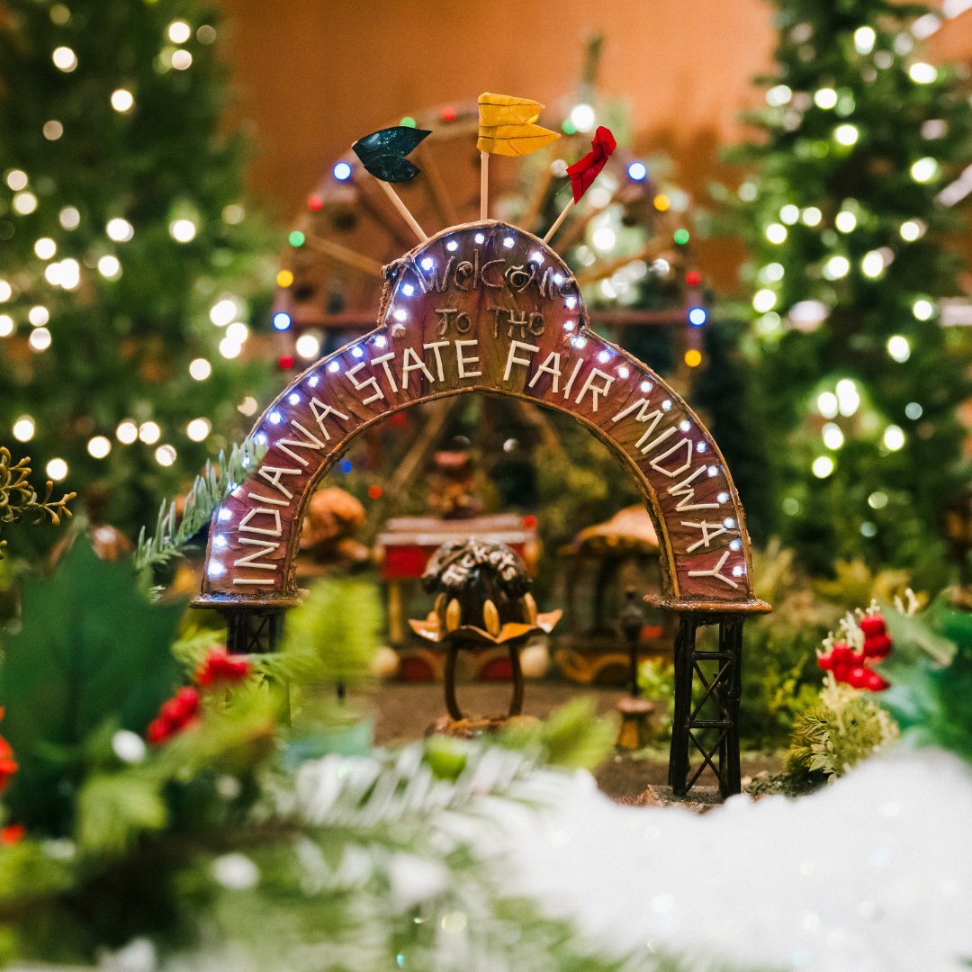 EiteljorgMuseum's tweet photo. State Fair fans, we see you! 🎡 Over here at the Eiteljorg, we’re already counting down to the Indiana State Fair! But why wait? Stop by Jingle Rails and enjoy a miniature version of the fair—complete with all the charm and nostalgia.

Tickets at https://t.co/YUBMhAhmTQ https://t.co/f7sWyhBD2v