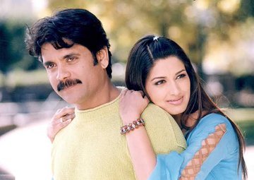 IsmartBullodu's tweet photo. "నా మనసునే.. " 🎼

ఎప్పుడు విన్నా, కన్నా.. ఈ పాట నిత్య నూతనమే..

#Nagarjuna #SonaliBendre #Manmathudu #DeviSriPrasad . https://t.co/1Vgc8wpnFX