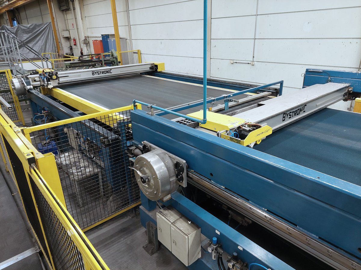 GlastonCorp's tweet photo. Pilkington Automotive Finland enhances line performance with Glaston’s CNC96 upgrade - Longer lifetime, higher reliability: https://t.co/h4dPhF4wAK
#glaston #glassprocessing #lifecycleservices #automotiveglass #upgrades #sustainable #development https://t.co/l5UGYidOAx