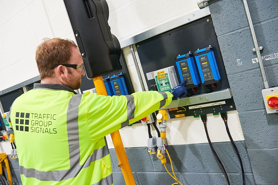 It won't work on your Christmas lights... but our Endurance rapid charging system sets a new standard in signal charging. ⚡️🚦

With its latest upgrades, the Endurance range is safer, greener and more efficient than ever before!

Find out more: buff.ly/3QUeykb