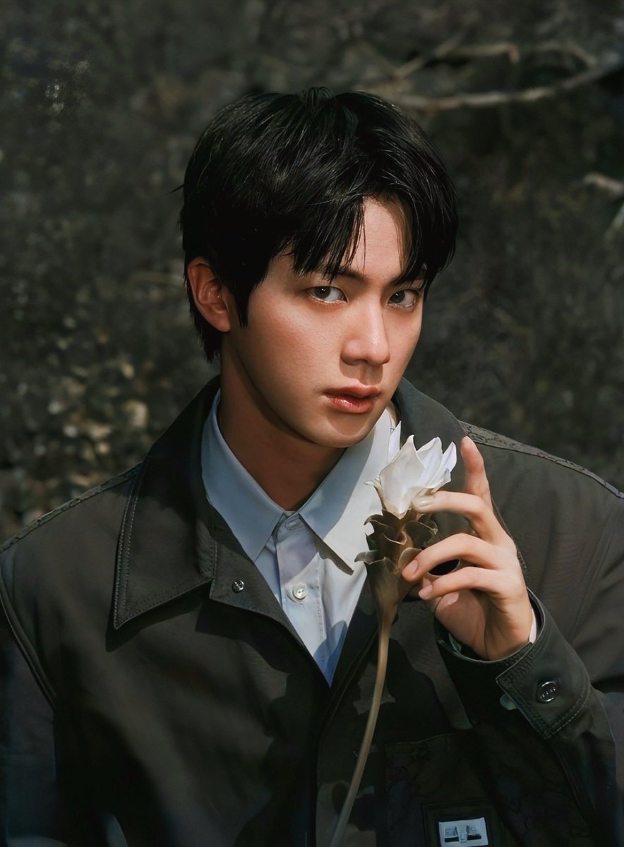 rize07addict's tweet photo. "Falling" by #JIN reached a New Peak of #1(+3) on the Billboard World Digital Song Sales Chart in its 2nd week since release!!

It became #JIN's 6th #1 Hit as a Soloist, thus, tying as the Korean/Kpop Soloist with the MOST #1 Hits in HISTORY on the Billboard World Digital Song Sales Chart(6)!!

CONGRATULATIONS JIN!!
#Jin_Happy #Falling