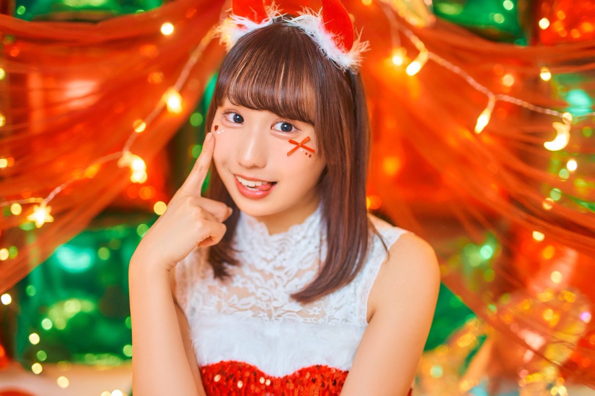 クリスマスビジュアル公開🎄.*

✰⋆｡:ﾟ･*☽:ﾟ･⋆｡✰⋆｡:ﾟ･*☽:ﾟ･⋆｡✰⋆｡:ﾟ･*☽

すぅと一緒にイルミネーション見に行こ🥺💚

🪄堀内すず
🪄担当カラー 緑
🪄属性 自然
🪄ここだけは負けない事 1日のつまずく回数！

【<a href="/horiuchisuzu/">堀内すず(まねきケチャ)</a> 】