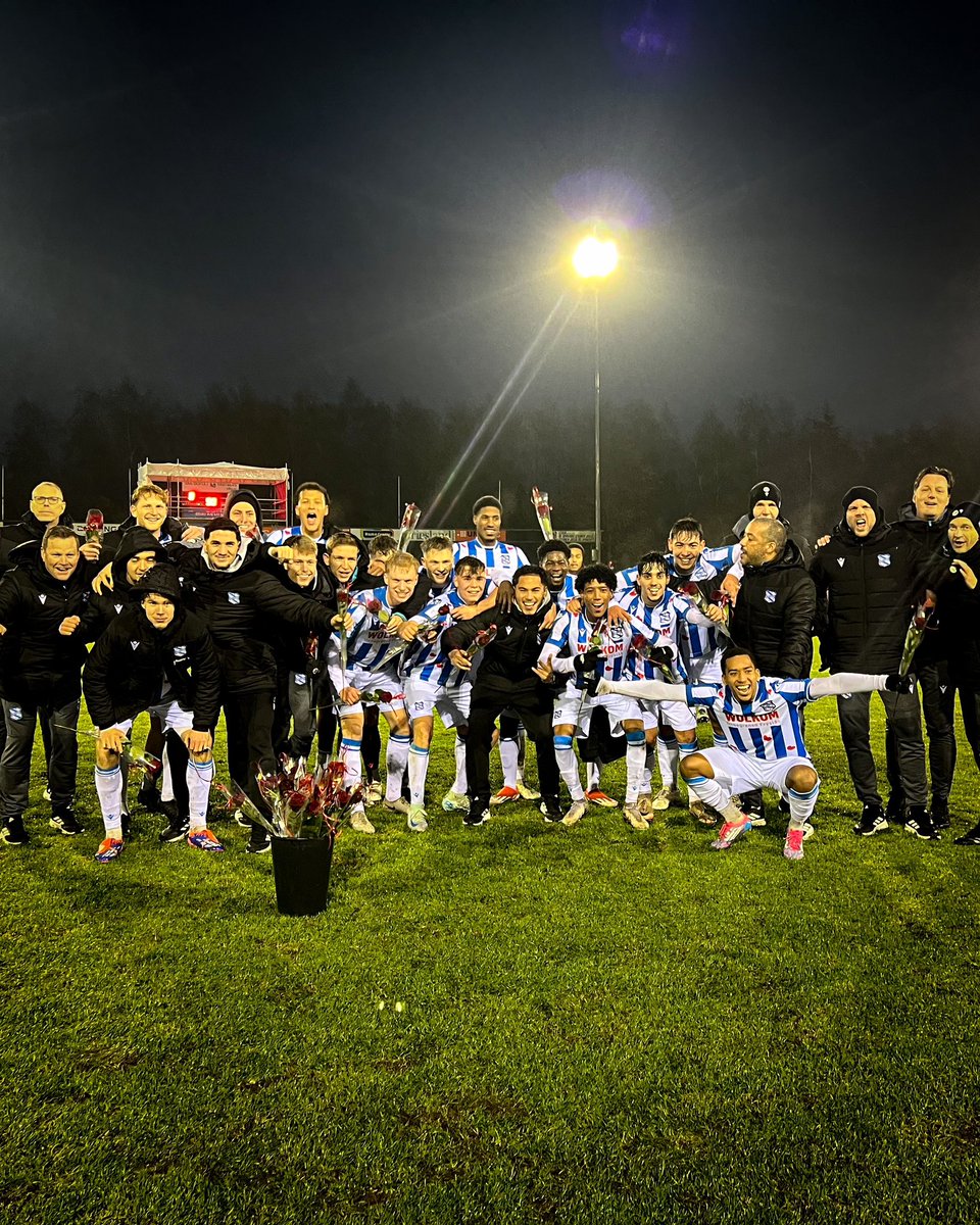 scHeerenveen's tweet photo. 🏆 Onder 21 en Onder 17 kampioen, Onder 19 promoveert! https://t.co/IAcr6EHl9e