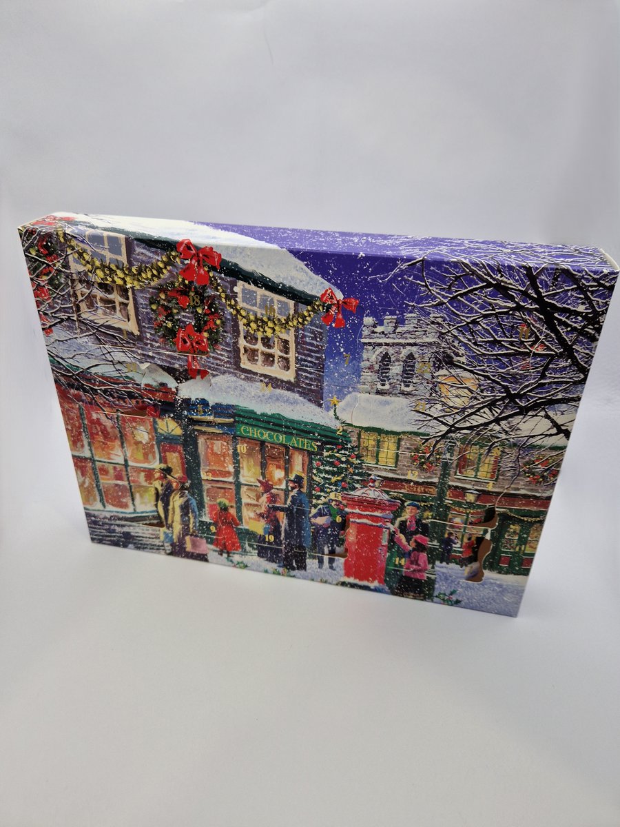 psc_print's tweet photo. We would like to thank @odeoncinemas for the beautiful Christmas advent calendar 😍🎄

Thank you for all the work this year ❤️

#loyalty #chocolate #adventcalendar #advent #odeon #customersatisfaction #odeoncinema https://t.co/bXf1h8gT9a