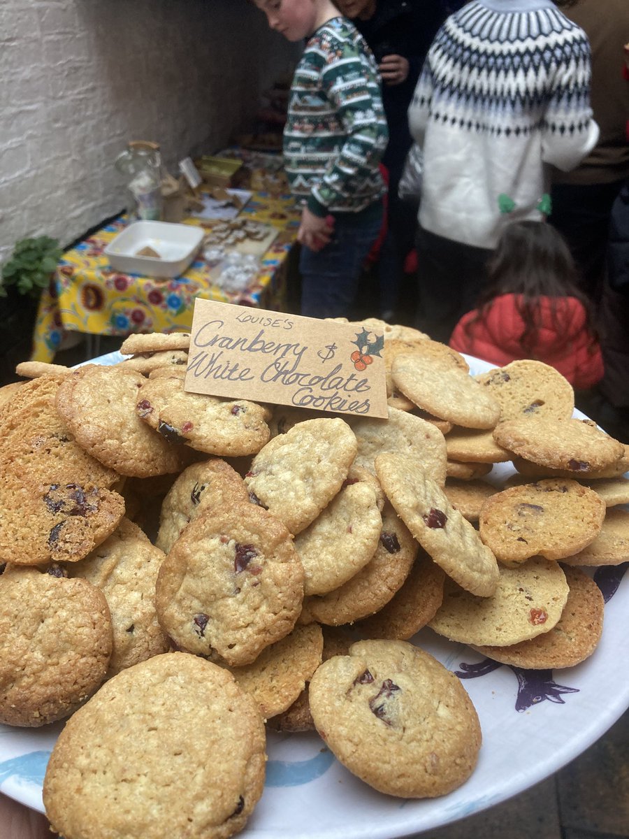 ⭐️⭐️⭐️ £960.14 ⭐️⭐️⭐️
generously donated by the lovely <a href="/harpersyardcafe/">@harpersyard</a> community for <a href="/WomensaidBelLis/">Women's Aid Belfast & Lisburn</a>. Thank you everyone for your donations of cake, cash and time for this incredibly important cause 💜