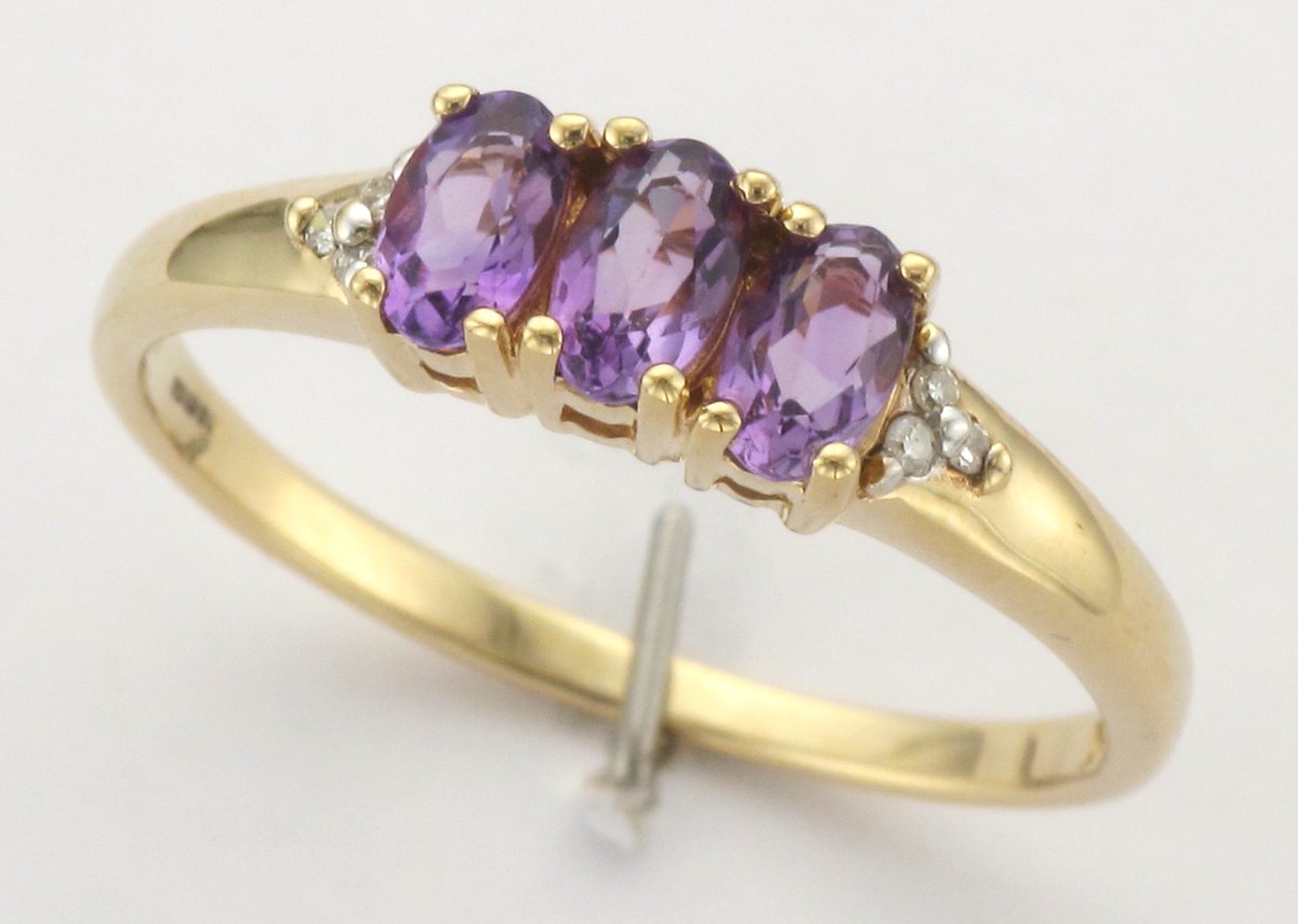 ajpawn's tweet photo. We stock a wide range of quality pre-owned gem set rings... add some sparkle - shop online now @ https://t.co/RsnTTZXRJF https://t.co/svJUdgHSeZ