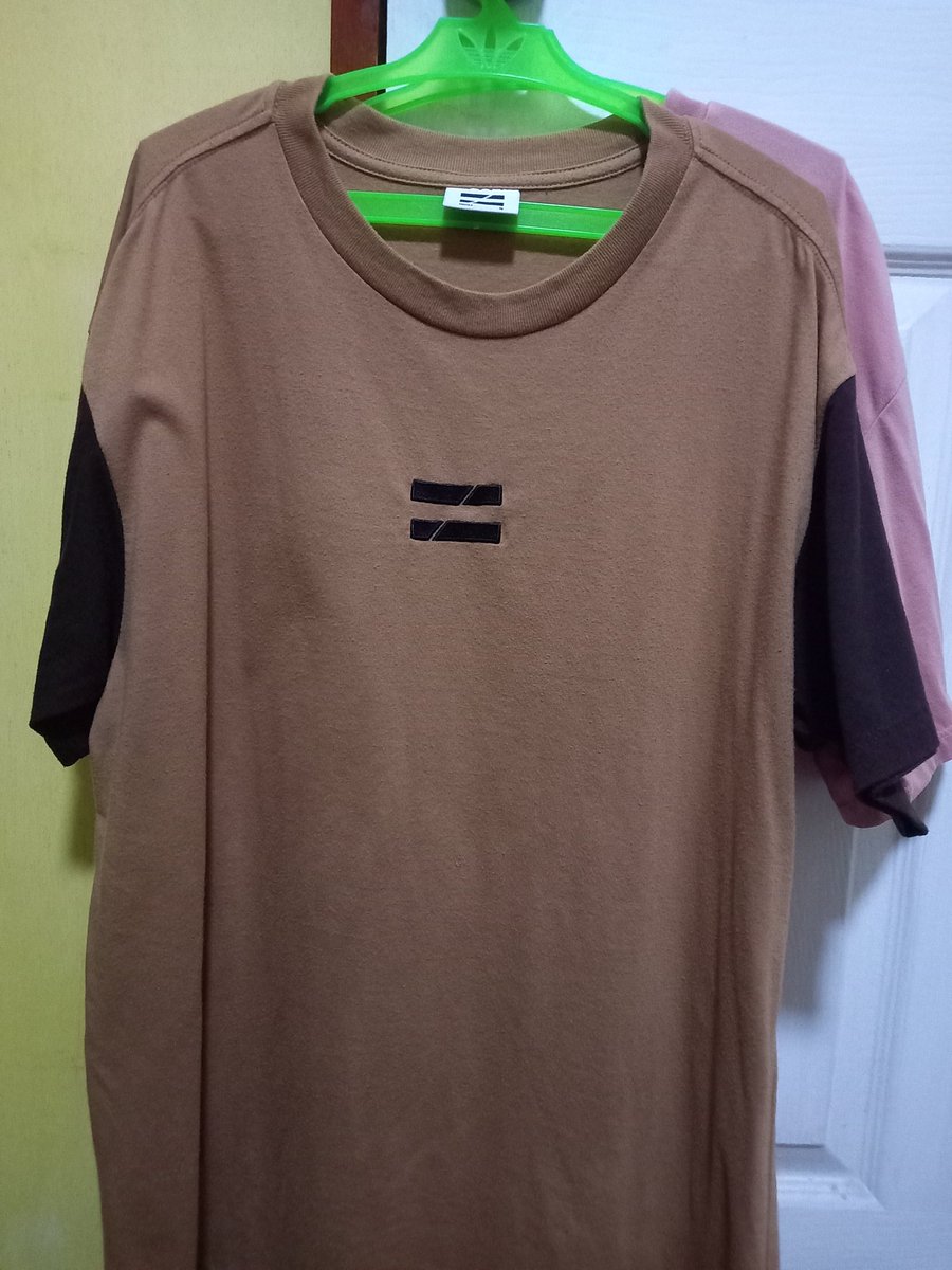 luckydubsatang's tweet photo. wts lfb ph

OXGN SHIRTS 
- Used but not abused (thrice lang nasuot then natambak na)
- 500 for both (w/ free shirt from uniqlo and 2 blue corner polos)
- Dm me if interested (can send clearer pic)

#. bini twice exo enhypen nct zb1 wayv bts nmixx aespa blackpink txt tbz itzy https://t.co/4usZTsj9P6