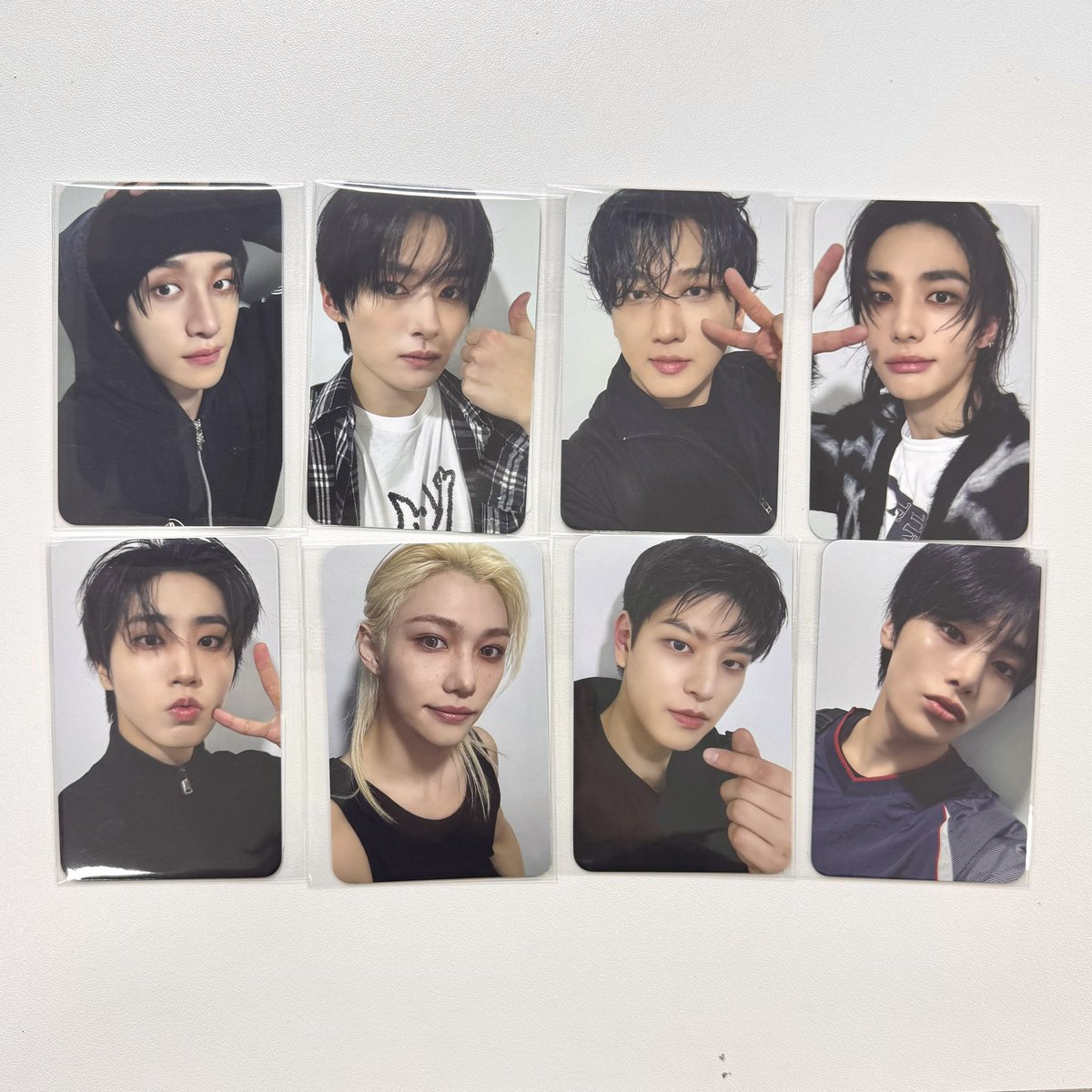 88_ROAD's tweet photo. いつも楽しみのStray kids 予約特典トレカ入庫されました🥰

順番に
ALADIN                       YES24
APPLE MUSIC          WITHMUU

今回の特典衣装も全部違うし色も鮮明で全部かわいいです♥️
早速包装して早くお届けします。 https://t.co/QWYUHBToMe