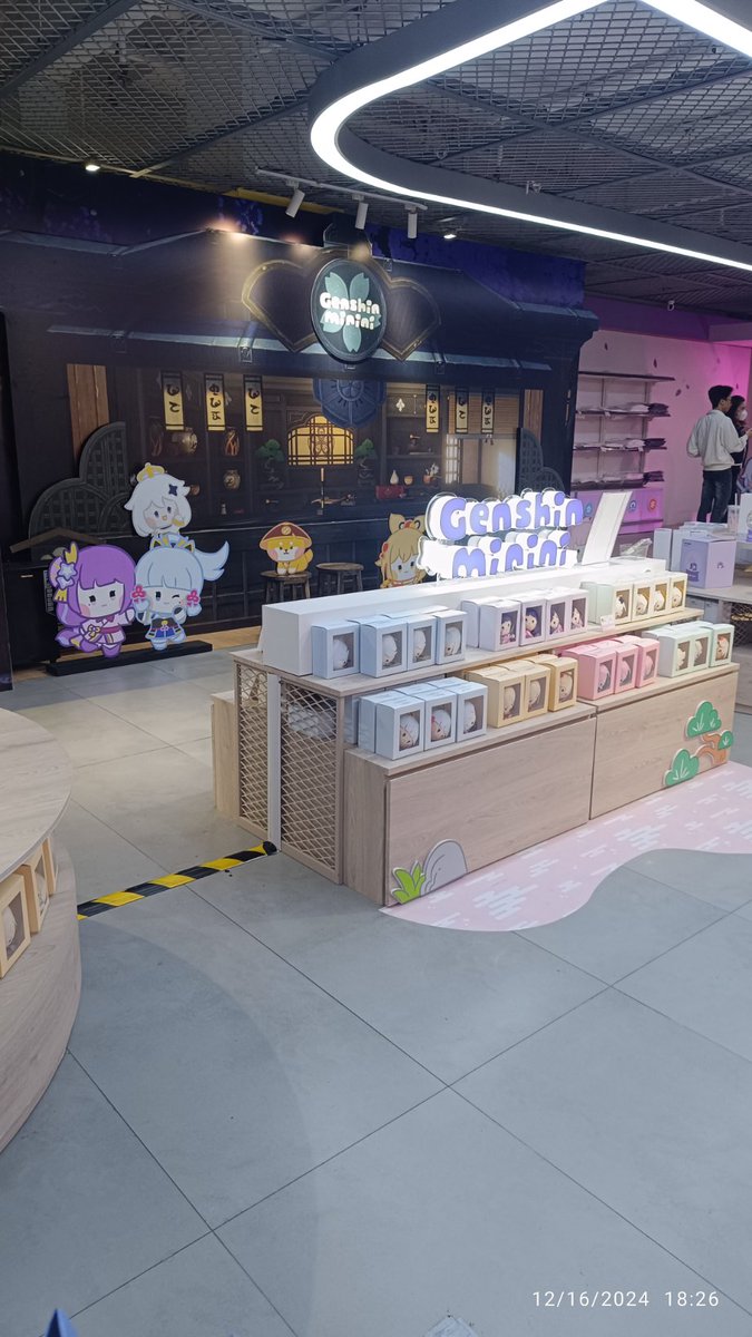 vforvanny's tweet photo. randomly got here day 1(?) #GenshinImpatctxLINEFRIENDS #Genshinminini_POPUP #Genshinminini_in_Jakarta https://t.co/W6DkUg8v8l