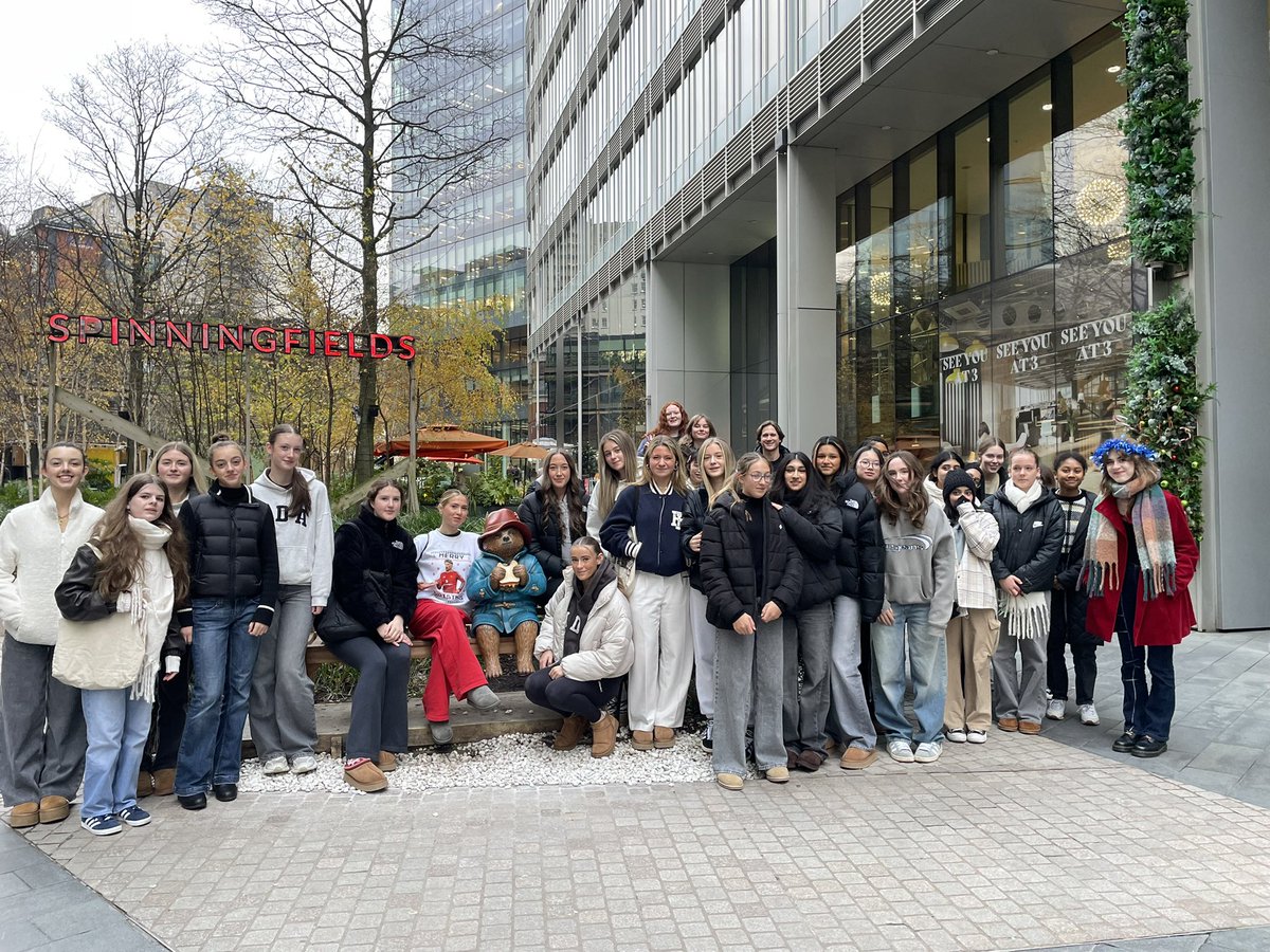 Art Dept. at Bolton School Girls’ Division tweet media