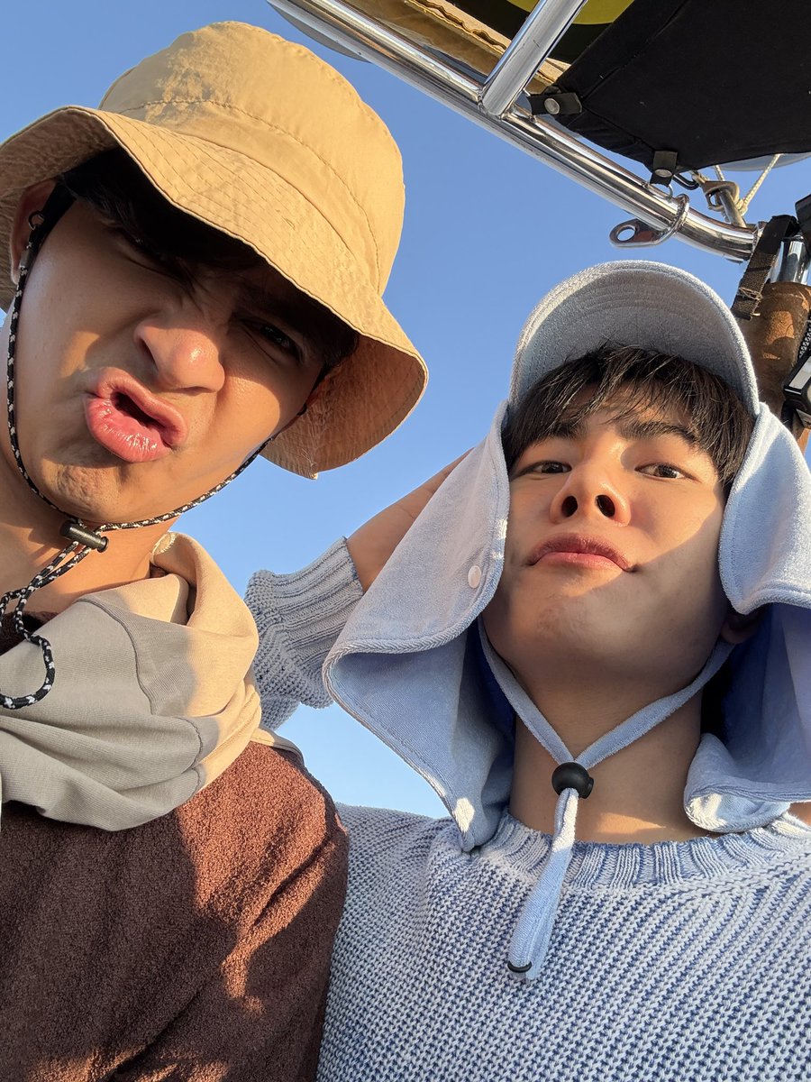 wixxiws's tweet photo. #OssansLoveTH  รางวัลของคนเก่ง ✌🏼🤎❤️ ฝากติดตามซีรี่ย์ด้วยค้าบ https://t.co/2MvljXoOU6