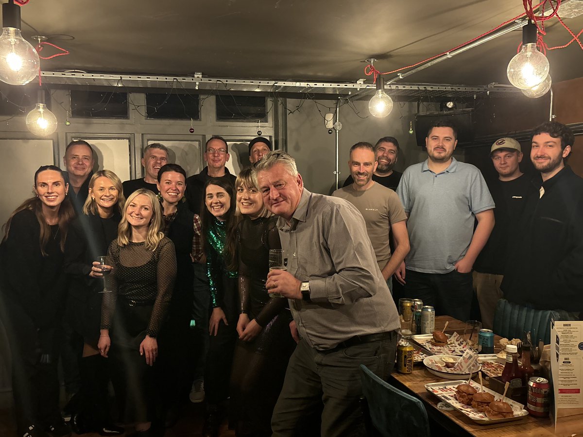 Happy Monday! Our #BrandExperience Christmas celebrations took place on Friday afternoon 🎄 After a (very) competitive trivia quiz in the office, we headed out for some festive food and drinks, and reminisced on our 2024! 

The countdown to the Christmas break is officially on!