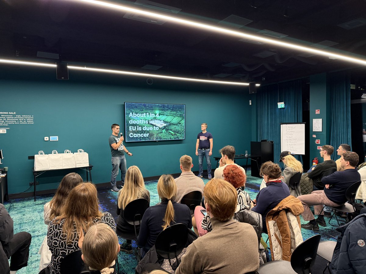 Nuostabus gruodžio 9 d. vakaras Kaune, kur užbaigėme inkubacijos programas DEMO DAY su 10 prezentacijų. Dėkojame komisijai ir partneriams! Grįžtame vasarį su pre-akceleracija. 

Renginys bendrai finansuotas ES.