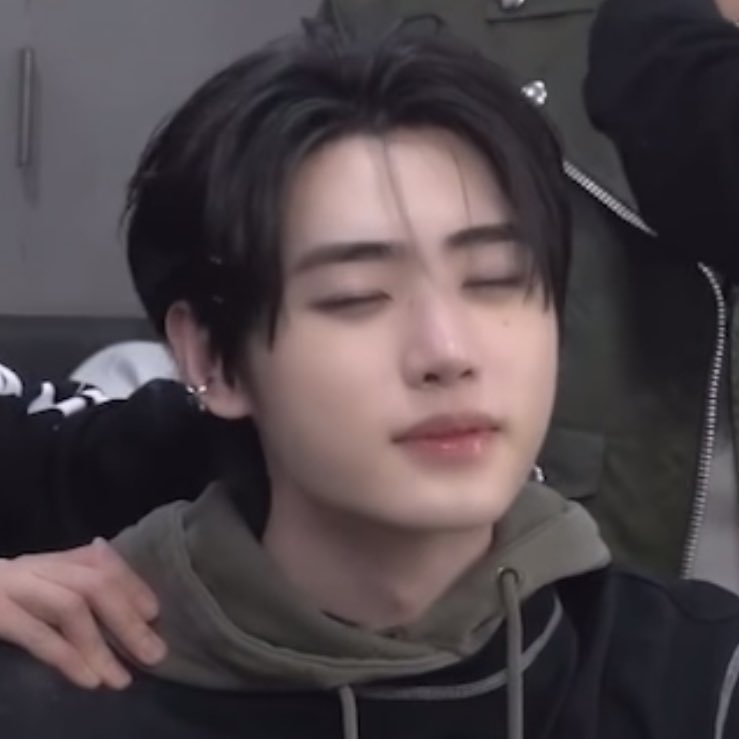 macutiehoon's tweet photo. เปนงี้เลย https://t.co/rbVPcGpoJ7