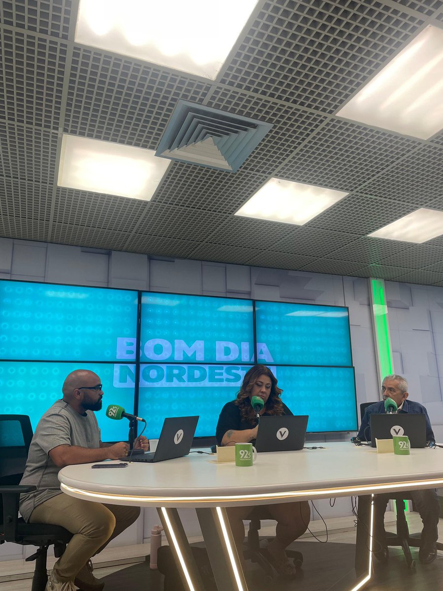 ze__pretim's tweet photo. o dia que eu fui entrevistado pelo Tom Barros. https://t.co/Oy5Ce8Z4ns