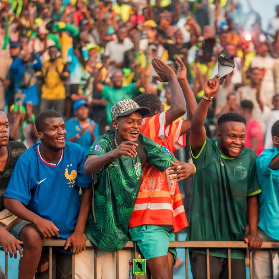veaofficiel's tweet photo. 📌 𝐍𝐄𝐗𝐓 𝐌𝐀𝐓𝐂𝐇 ||
Confirmation
Programme
🆚 @FCCéleste
📆 Mardi 17 Décembre
⏰ 15h30
🏟 𝗦𝘁𝗮𝗱𝗲 𝗧𝗮𝘁𝗮 𝗥𝗮𝗽𝗵𝗮𝗲̈𝗹
#IllicocashLigue1 #Match10 #FCCASV
#𝚅𝙴𝙰𝚗𝚊𝙼𝙾𝚃𝙴𝙼𝙰 🫶🏿🟢⚫ https://t.co/dnvUWPsZ70