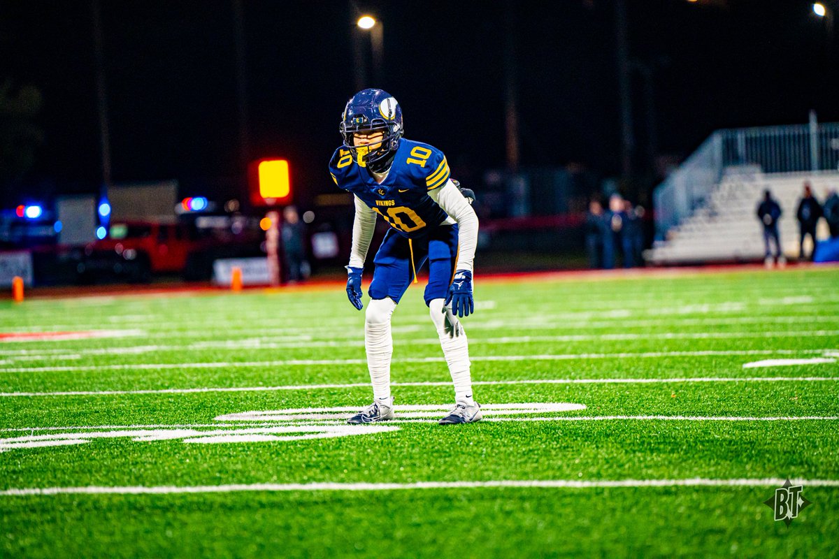 Jaden Gardenhire (DB/WR) (@jadenrg01) on Twitter photo FULL SENIOR SEASON❗️
6A WIPIAL Champs
Pa 6A state runner up
🎥hudl.com/v/2QiJss
<a href="/CoachLehmeier/">Ryan Lehmeier</a> <a href="/Coach_Hale12/">Jon Hale</a> <a href="/CoachJayBell/">Jay Bell</a> <a href="/PCC_FOOTBALL/">Central Catholic Football</a> <a href="/Rivals/">Rivals</a> <a href="/210ths/">2Tenths Speed & Agility</a> <a href="/wpialsportsnews/">WPIAL Sportsmen</a> FULL SENIOR SEASON❗️
6A WIPIAL Champs
Pa 6A state runner up
🎥hudl.com/v/2QiJss
<a href="/CoachLehmeier/">Ryan Lehmeier</a> <a href="/Coach_Hale12/">Jon Hale</a> <a href="/CoachJayBell/">Jay Bell</a> <a href="/PCC_FOOTBALL/">Central Catholic Football</a> <a href="/Rivals/">Rivals</a> <a href="/210ths/">2Tenths Speed & Agility</a> <a href="/wpialsportsnews/">WPIAL Sportsmen</a>