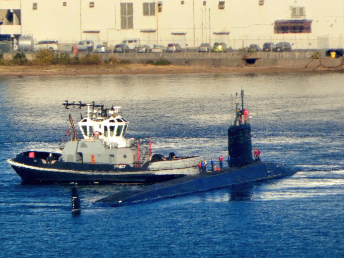 WarshipCam's tweet photo. USS Vermont (SSN 792) Virginia-class Block IV nuclear-powered attack submarine leaving Yokosuka, Japan - December 16, 2024 #ussvermont #ssn792

SRC: TW-@MICHIYAM https://t.co/MnWXXrbrjN