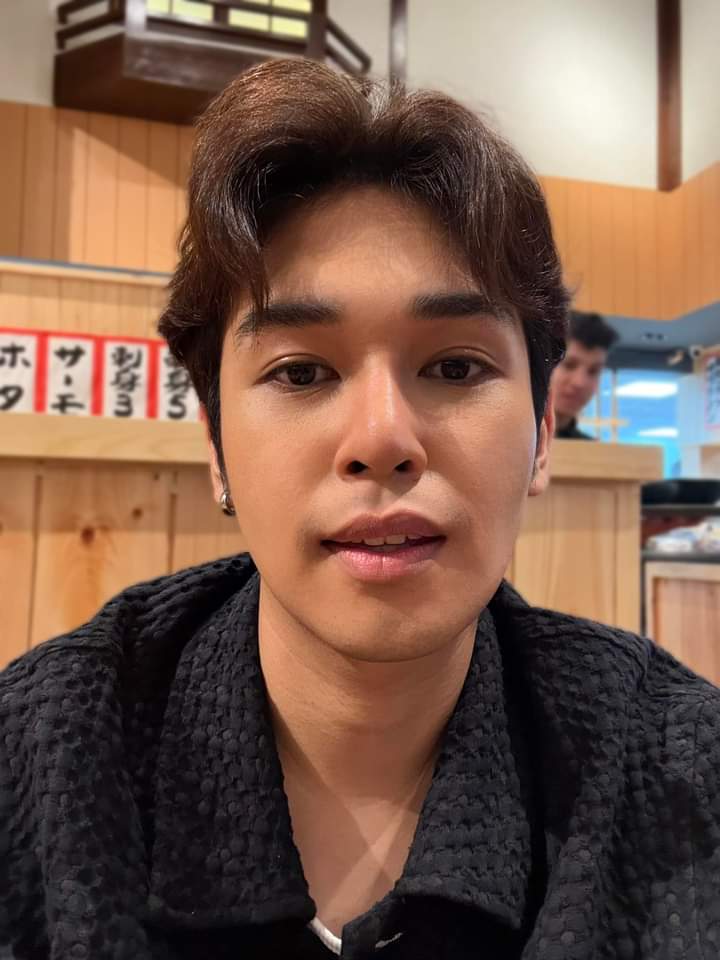 lovereivenumali's tweet photo. "Ngayon nalang ulit nakapagselfie post HAHA"

#ReivenUmali | @reiven_umali https://t.co/mkCZZB48iV