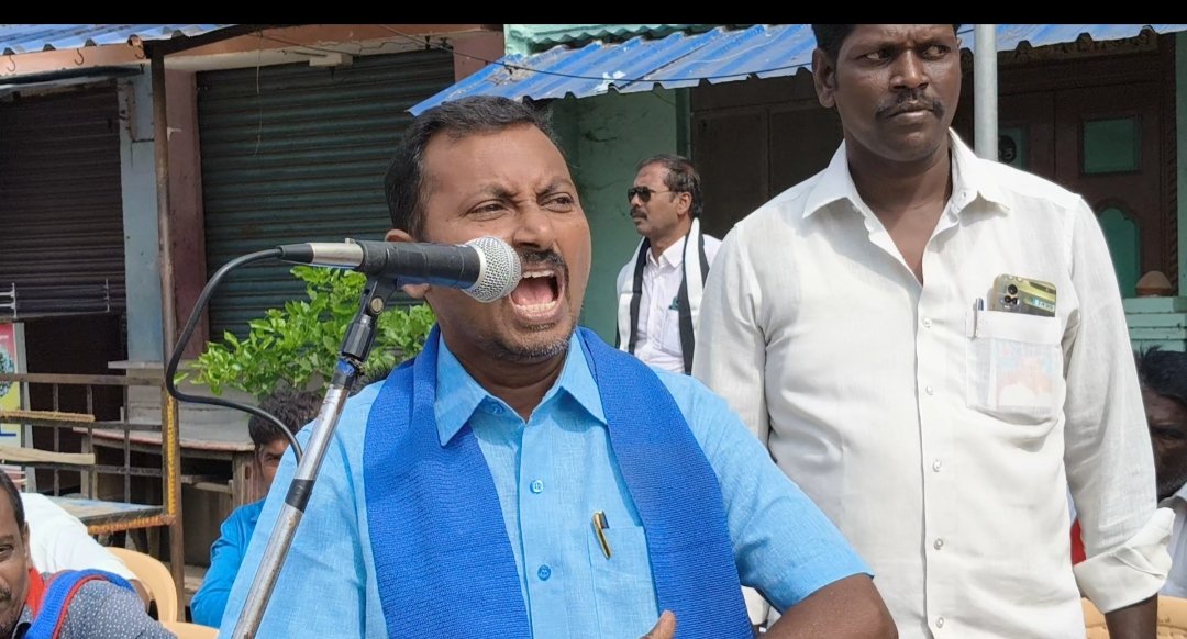 TplPerarivalan's tweet photo. திச-16, பரமக்குடியில்
ஒன்றிய அரசின் ஒரே நாடு ஒரே தேர்தல் எனும் RSSன் நூற்றாண்டு  சதித்திட்டத்தை கண்டித்து, நமது #தமிழ்ப்புலிகள் நடந்திய கண்டன ஆர்ப்பாட்டம்!@Ambethsiva @ThavamOfficial @TamilpuligalP @thiruja2009 https://t.co/sWHARHYOLc