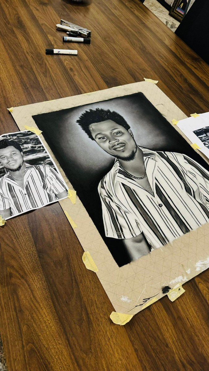 austine_artzz's tweet image. Austine Artzz 
B/W
Framed and delivered.🎨

DM for business (09076847494)

#NaOS #verydarkman #SupremeCourt #woyome 

@flowzpam #ArtistOnTwitter @real_Ifyarts @IamDebbieArt @ArtvisionNFT @digitalart1986 @BakareOmodara