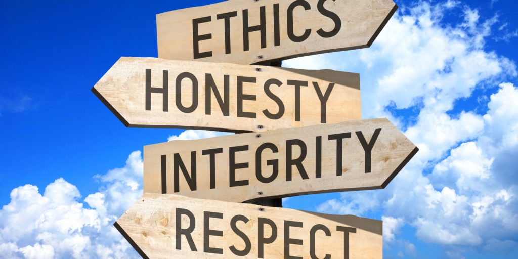 TheEaglee2's tweet photo. "Honesty is a rare gift
value it and share it with those who choose to walk beside you in the process of #ExposeTheCorrupt" @edthnaka
#RealizeUg
Chameleon Arteta Ten Hag Ava Peace Gen Muhoozi Kainerugaba Catholic Church #KatogoConference @ABHAYZIRABA @MKarekye https://t.co/UcC5hLMxWt