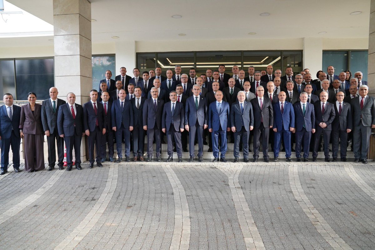 BekirKARACABEY_'s tweet photo. Bakan Yardımcımız Sayın Abdulkadir Polat'ın  katılımlarıyla Antalya'da gerçekleştirilen "Orman Yangınlarına Karşı Kurumsal Kapasitenin Artırılması ve Politikaların Güçlendirilmesi" eğitiminde #YeşilVatan için bir araya geldik. 

Hayırlara vesile olsun. https://t.co/AeeVNEqiGK