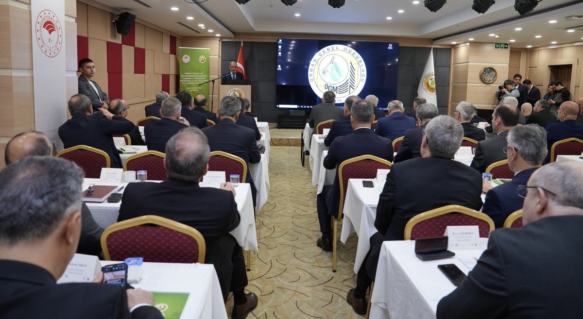 BekirKARACABEY_'s tweet photo. Bakan Yardımcımız Sayın Abdulkadir Polat'ın  katılımlarıyla Antalya'da gerçekleştirilen "Orman Yangınlarına Karşı Kurumsal Kapasitenin Artırılması ve Politikaların Güçlendirilmesi" eğitiminde #YeşilVatan için bir araya geldik. 

Hayırlara vesile olsun. https://t.co/AeeVNEqiGK
