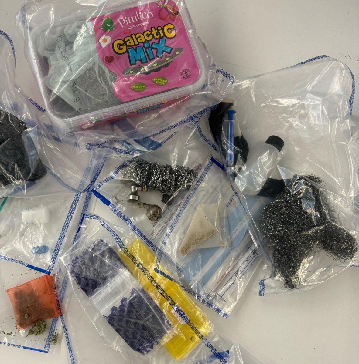MPSBrent's tweet image. One Female #arrested for possession of #Drugs #ClassA &amp;amp; #ClassB - CPT, TCT and Specialist Unit conducted a search warrant this morning at a property in CHAMBERLAYNE AVENUE HA9. Intelligence led operation and a response to concerns from local residents. #CommunityCrimeFighting