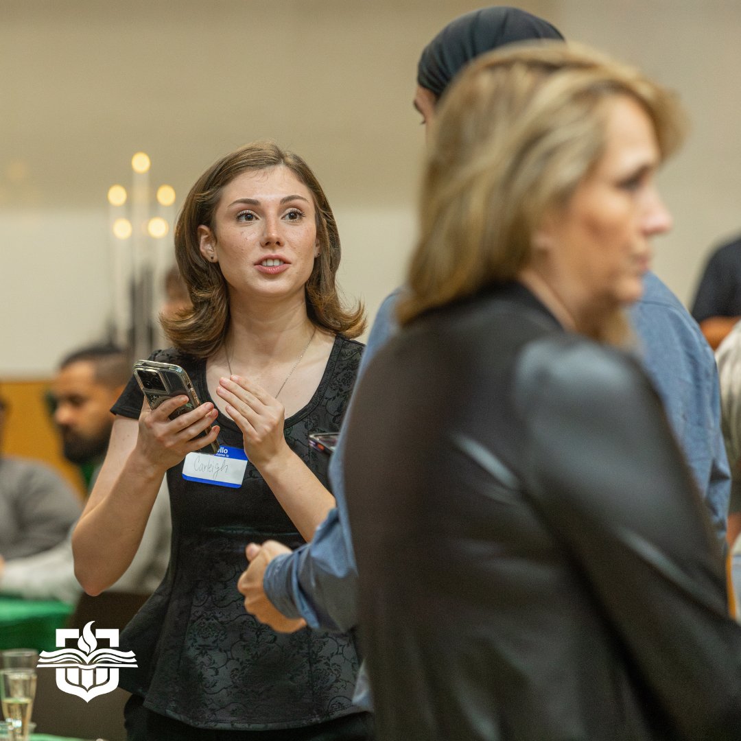 TAMUCT's tweet image. A Toast to Success!🥂

We had an unforgettable time celebrating during last week’s graduation festivities! The fun kicked off with our Graduation Mixer on Wednesday, December 11, where we came together to honor the hard work and achievements of our graduates!🎓

#TAMUCT #Fall2024