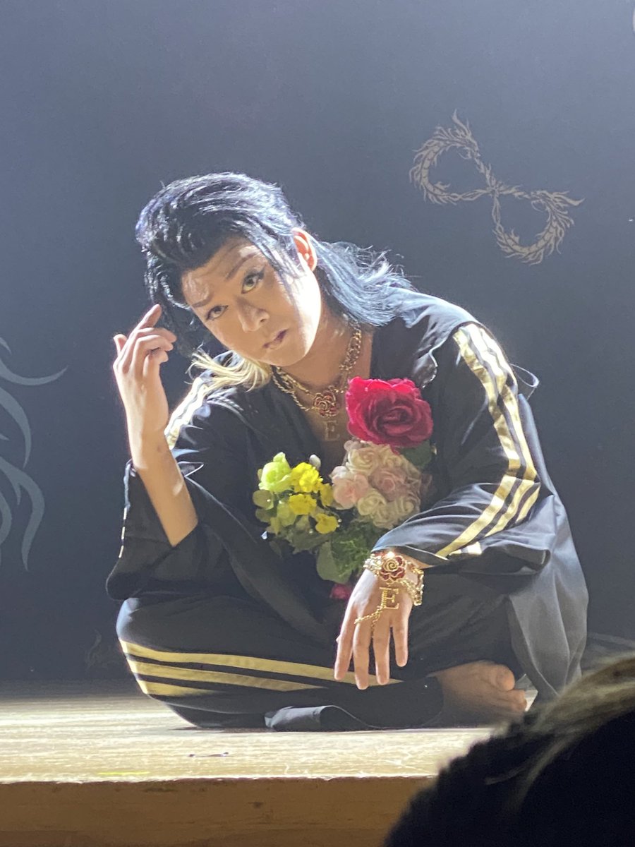 lll_xq_'s tweet photo. 2024.10.15 🎀
英次郎祭り

🎶 イエス~Tattoo

爆イケすぎて急遽撮っちゃった
イエスからのTattooはやばすぎるよー❕🤧🤍

#劇団双竜 #双竜英次郎 https://t.co/ZBMQ4lhz8h