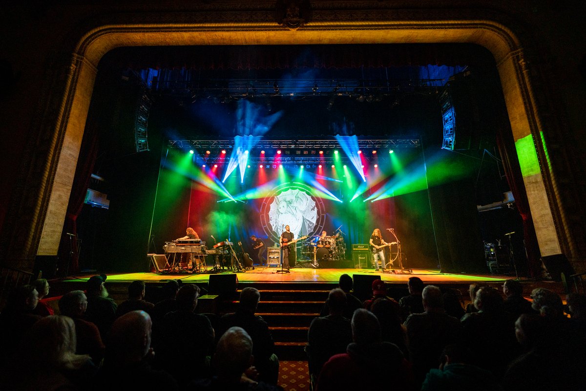 Need a last-minute gift idea for your favorite Floyd fan? Secure tickets to one of our upcoming shows!

Tix and info: themachinelive.com/tour

📸: Jay Strausser Visuals
#pinkfloyd #pinkfloydtribute