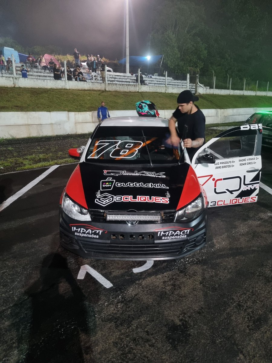Uma grande experiência e estreia!

Estávamos em 3⁰ lugar na categoria e em 10⁰ lugar na geral quando a correia do carro estourou e perdemos o motor! Mas no fim das contas foi incrível, sair do kart para disputar uma corrida de 12 horas! Agora vamos focar e melhorar para a prox!