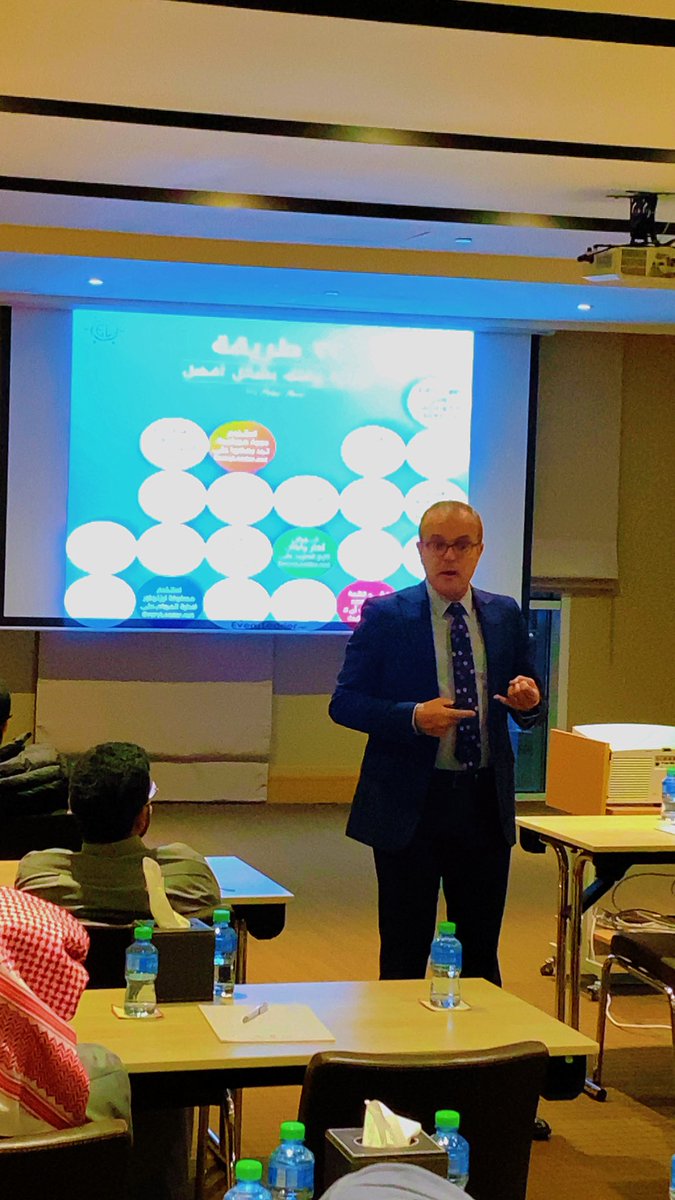 AltamiuzS's tweet photo. اليوم الثالث من دورة المستوى D ضمن سلسلة رخصة المدير الرياضي 
تنظمها التميز للإستشارات الرياضية بتعاون مع الاتحاد الكويتي لكرة القدم 

يحاضر بالدورة 
أ.د.احمد فاروق
رئيس قسم الادارة الرياضية بجامعة حلوان

تقام فعاليات الدورة بفندق الميلينيوم https://t.co/aoiwOEj4WC