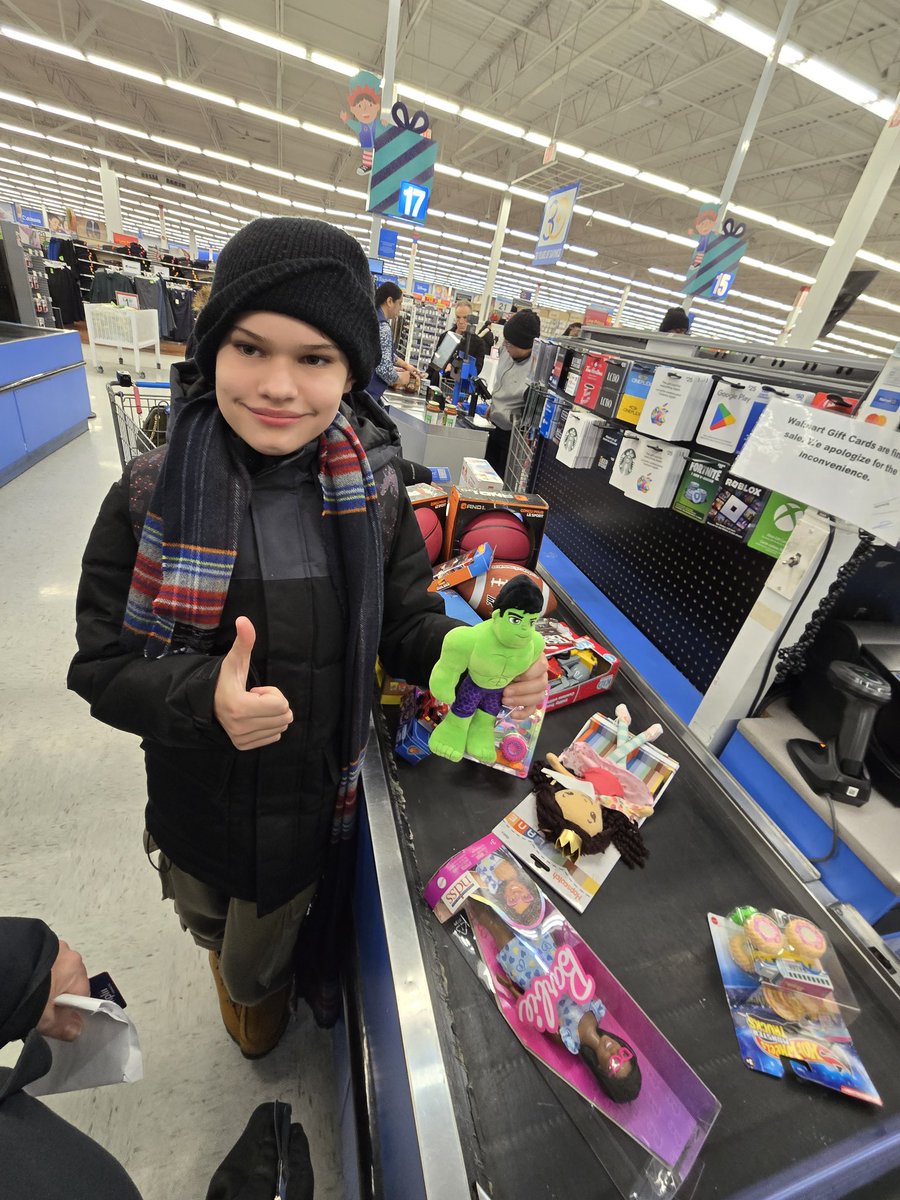 Last week, we went on a trip to Walmart to pick out toys for our annual <a href="/Toys4TotsCanada/">Toys for Tots Canada</a> drop-off! We are SO grateful to our families for donating❤️
Our Ss loved choosing out the toys knowing they would be given to others to make them feel happy. <a href="/JamesGrievePS/">James Grieve PS</a> <a href="/PeelSchools/">Peel District School Board</a>