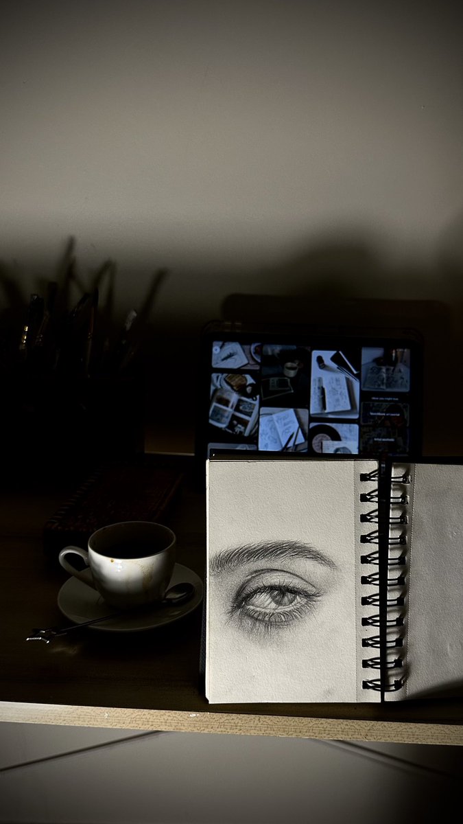 vrirb_'s tweet photo. Sketch 🤎

#art #sketchart #drones https://t.co/fR6eTRvWtO
