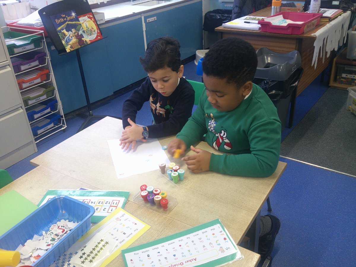 Downey House School tweet media
